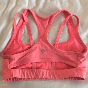 Lululemon sports bra size 6